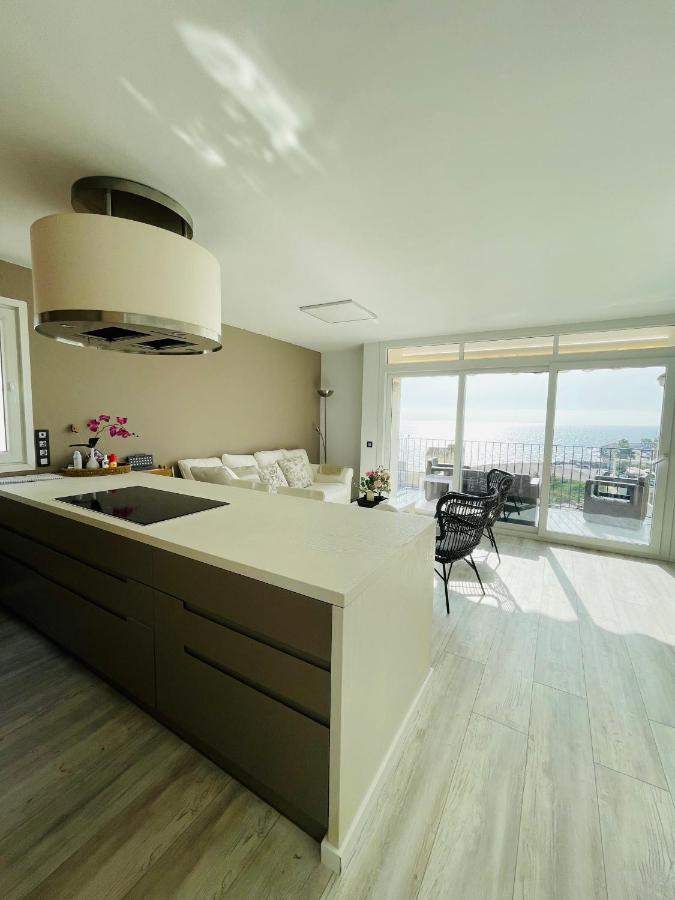 La Marina2 Seaview With Amazing Terrace Apartment Sitges Ngoại thất bức ảnh